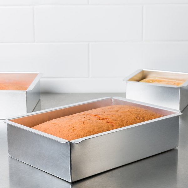 Aluminum Rectangular Straight-Sided Cake Pan 12" x 8" x 3"
