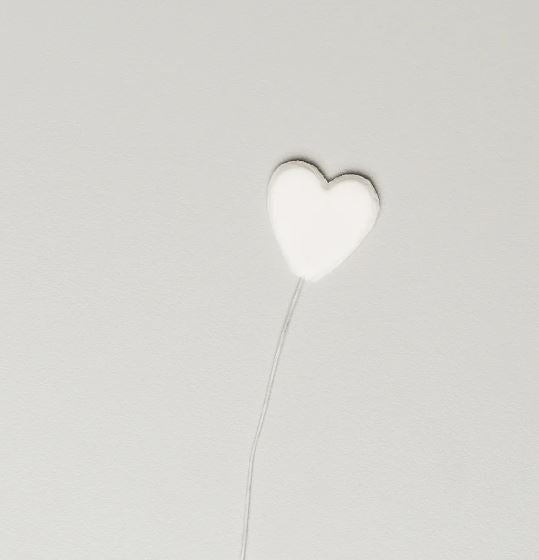 3/4" Hearts on Wire - Small - White