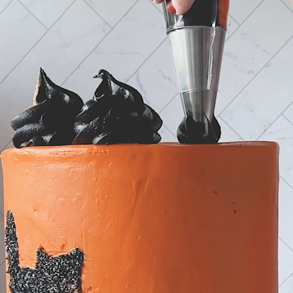 Booming Black Buttercream Icing, 14 oz.