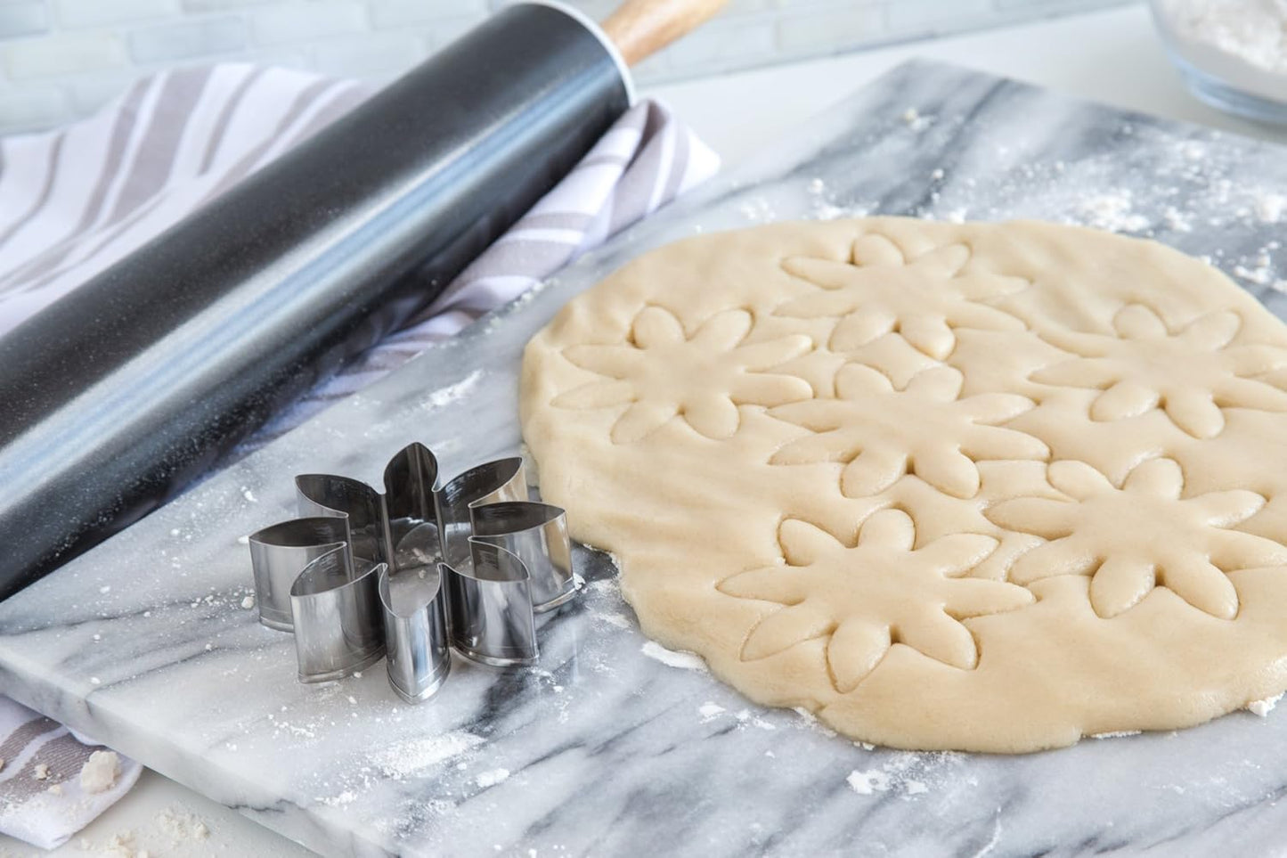Daisy cookie cutter