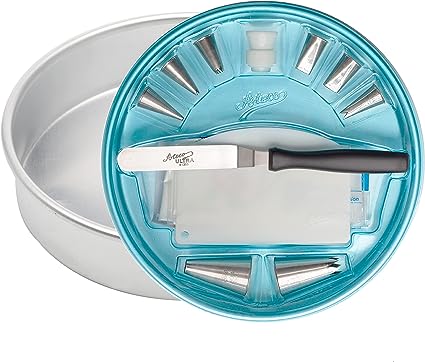 14 Piece Cake Decorating Set