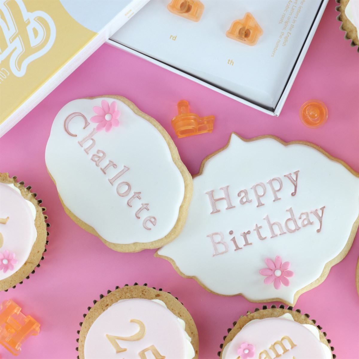 Fun Fonts - Cupcakes and Cookies Stamping Set