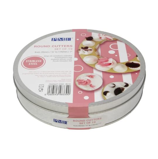 Round Stainless Steel Cutter Set of 19