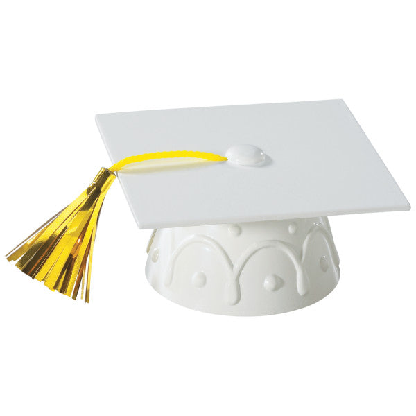 White Grad Cap with Tassels Layon