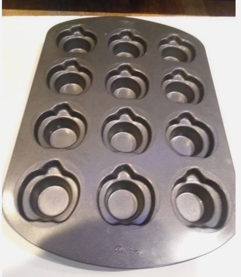 Wilton Pumpkin Cupcake Pan