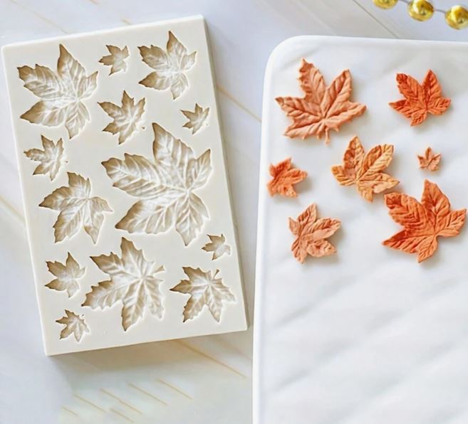 Mini Silicone Mold Maple Leaves
