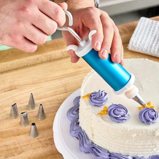 Decorating Syringe Set with 6 Stainless Steel Piping Tips