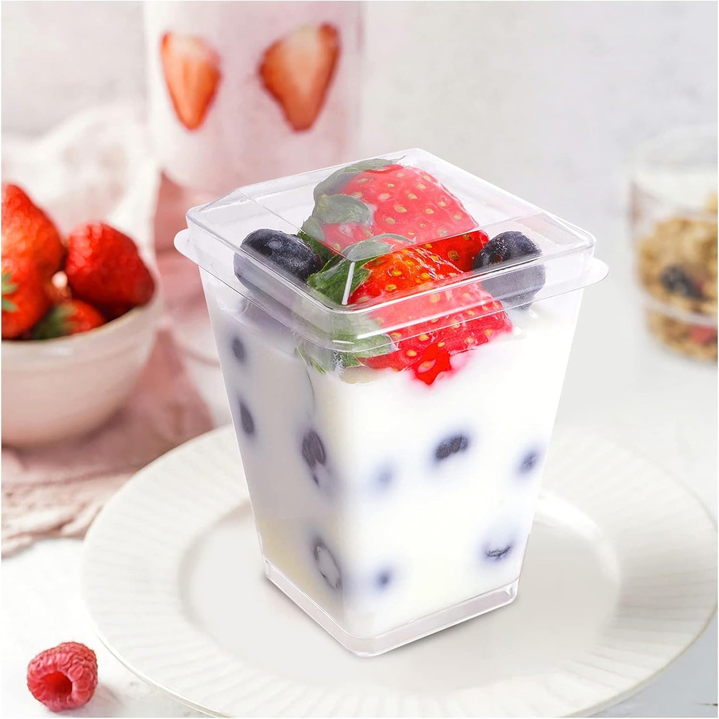 5 oz Plastic Dessert Cups with Lids and spoon