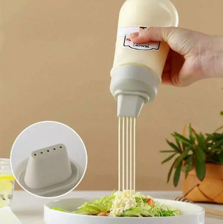 1pc Kitchen Squeeze Sauce Bottle With Dust Cover