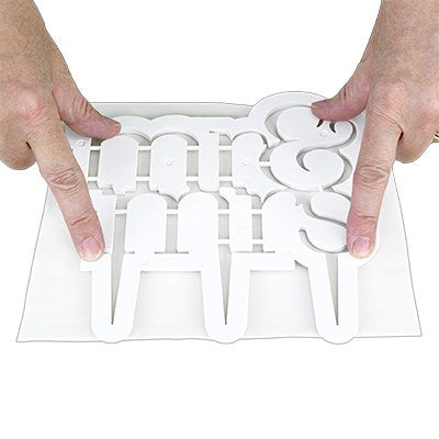 Plastic Cutters - Cake Topper Mr & Mrs Modern (185 x 185mm / 7.3 x 7.3")