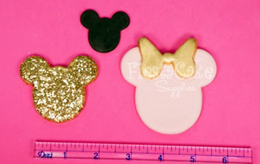 Minnie Mouse and Bow Set
