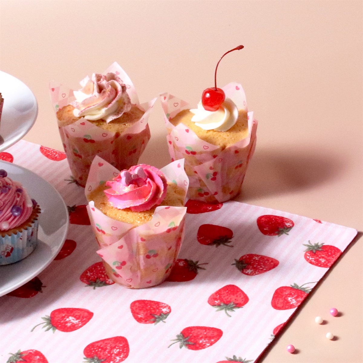 Vintage Tulip Muffin Cases - Cherry Checkerboard (Pack of 24)