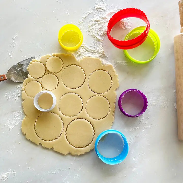 Round 6 Pc Biscuit Cutter Set