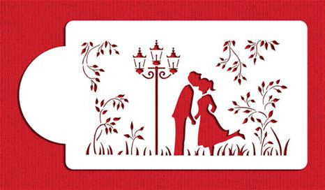 Kissing Couple Stencil