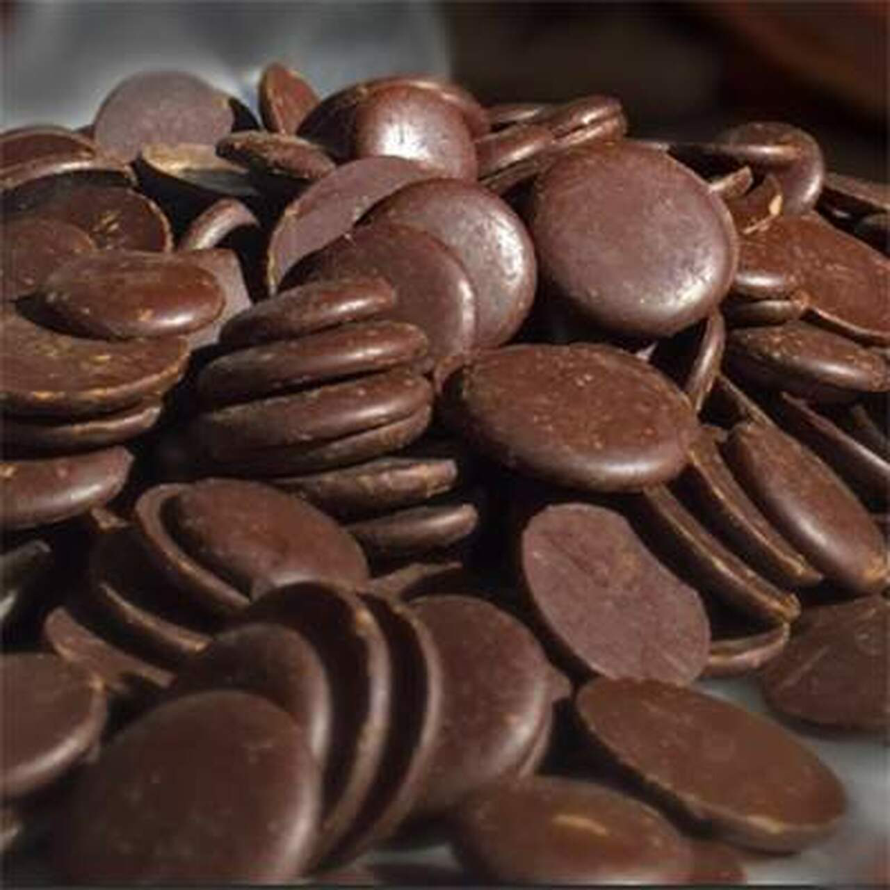 Veliche Dark Chocolate Couverture